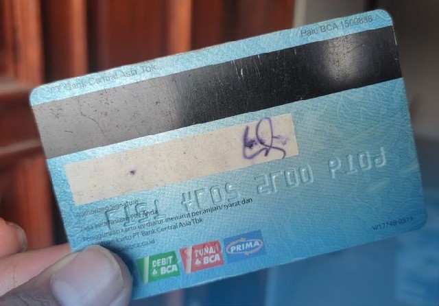 Cara Cek Nomor Kartu BCA Lewat Email